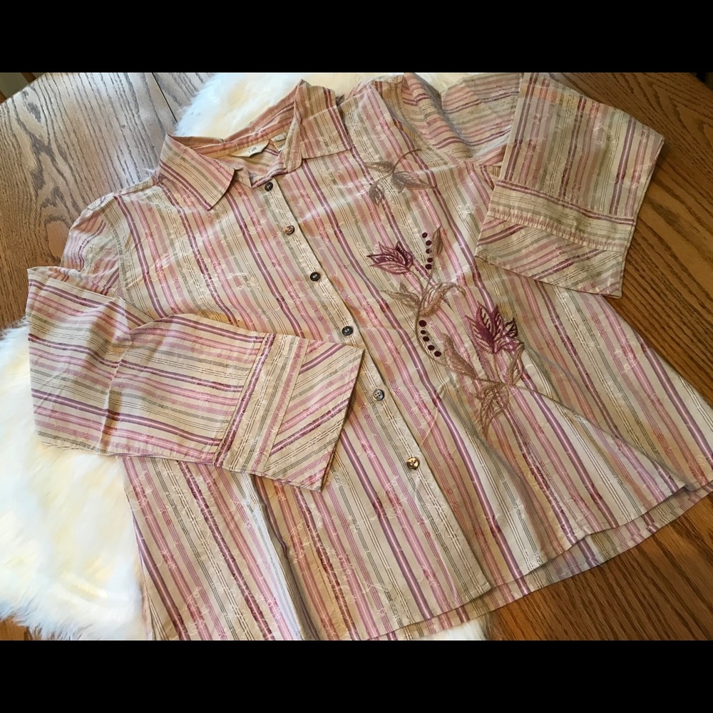 JJill embroidered button down top- size L